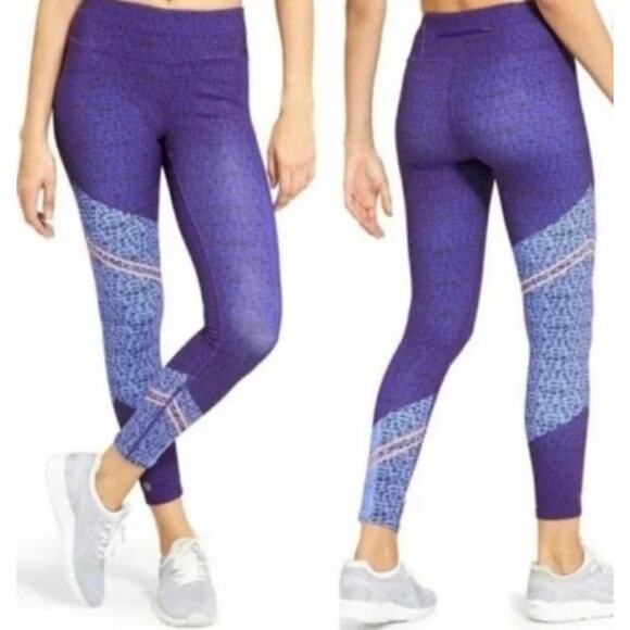 Athleta‎ Women’s Mid-Rise 7/8 Printed Camo Sonar Tights Active Leggings Large - Picture 1 of 13